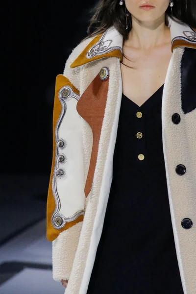 Look 62